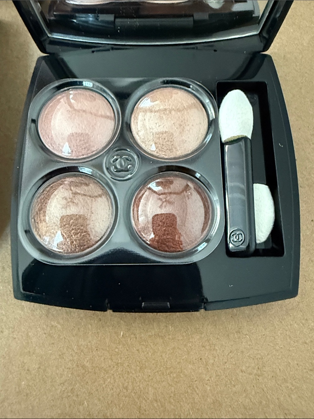 CHANEL Les 4 Ombres Quadra Eyeshadow/292 Jardins Eclatants - Picture 3 of 5
